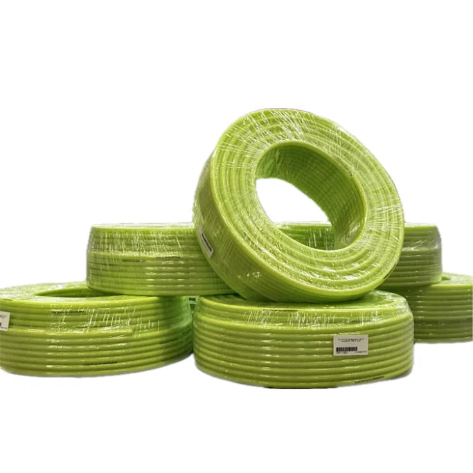 8mm Wasserschlauch, geeignet für Kalt- und Warmwasser.
